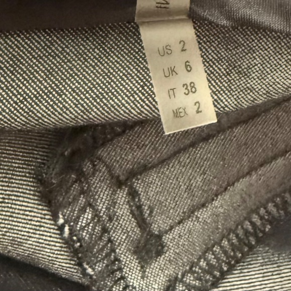 Women's Tahari Dressed Cropped Pants - Picture 7 of 11